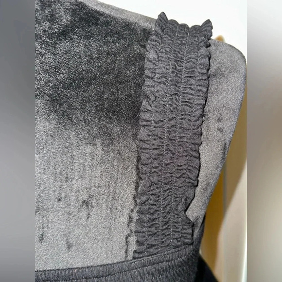 🆓Lot of 2 Good Luck Gem Tank Tops🆓 - Picture 9 of 12